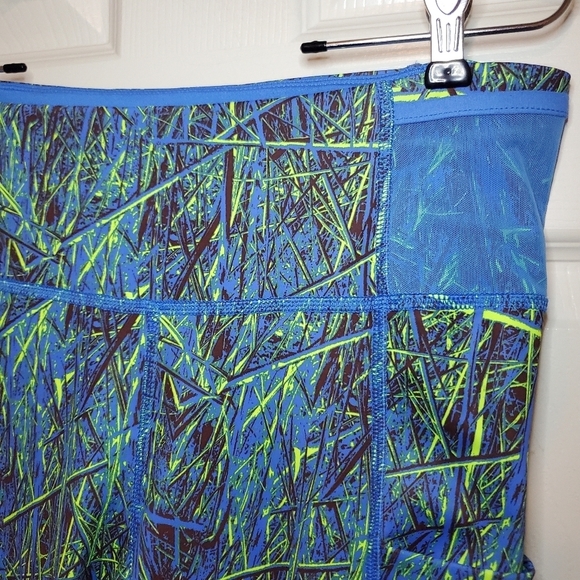 The North Face Trailwear QTM High- Rise 7/8 Tight Women’s Size L Fitted - Picture 3 of 9